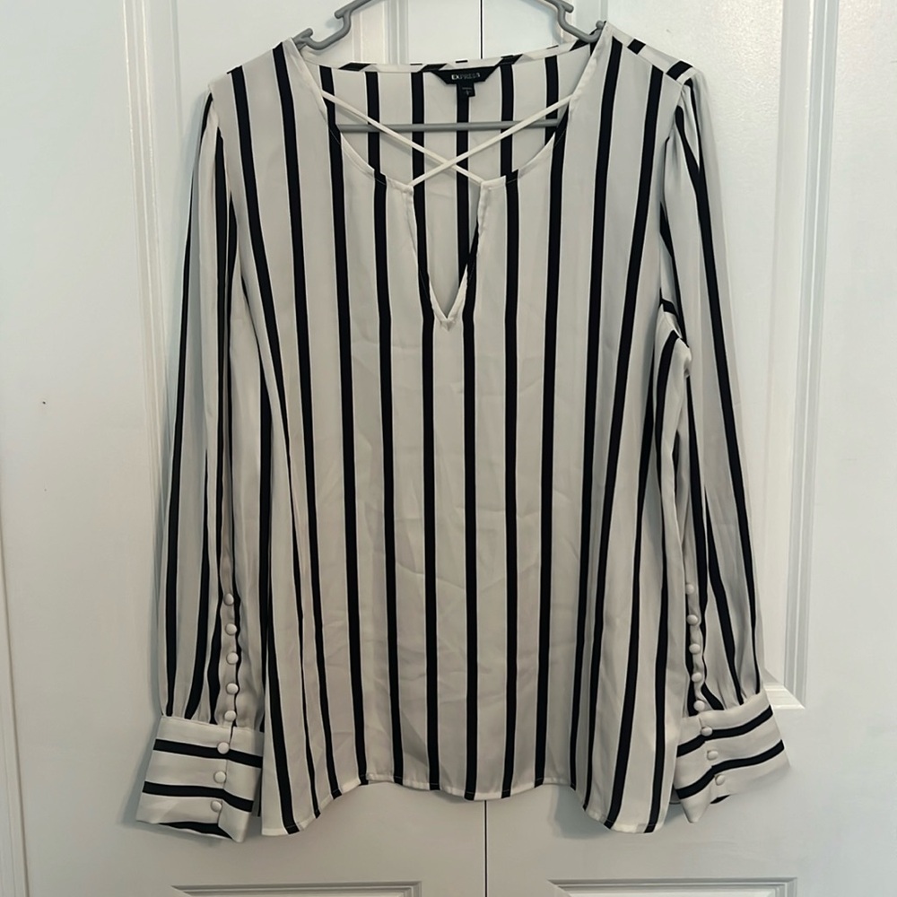 Express blouse - Sz Large - White with Black stripes - 100% Polyester